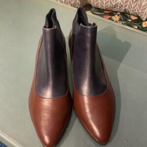 Worn once. Perfect condition. DKNY ankle boots.